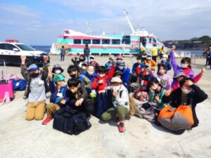 大島上陸！ジェットフォイルの停泊場所が当日までわからないのも面白いね。