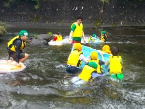 川遊びは楽しい