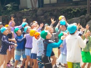 さぁ何が始まるのかな