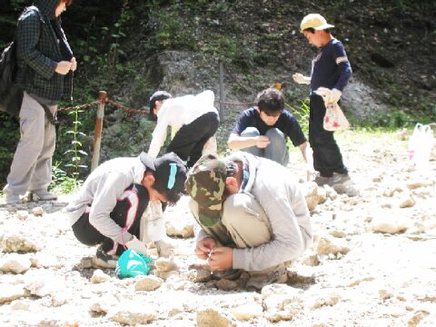 鉱山跡での学習