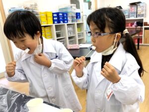 いつも食べているものを-196℃まで冷やしたらどうなる？