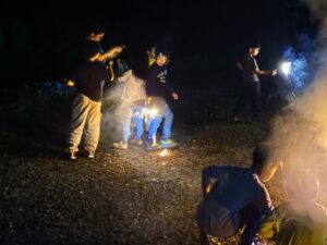 キャンプファイヤー