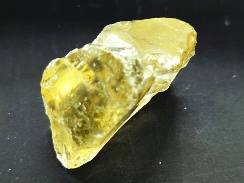 レモン色の水晶