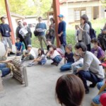 花火を打ち上げる筒、何千本の筒が…